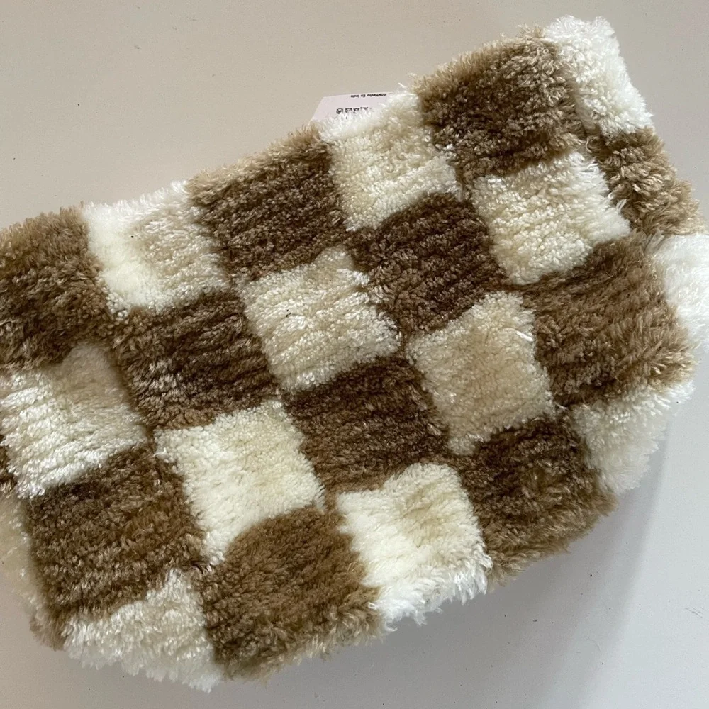NWT Urban Outfitters Checkerboard Tufted Planter Cover